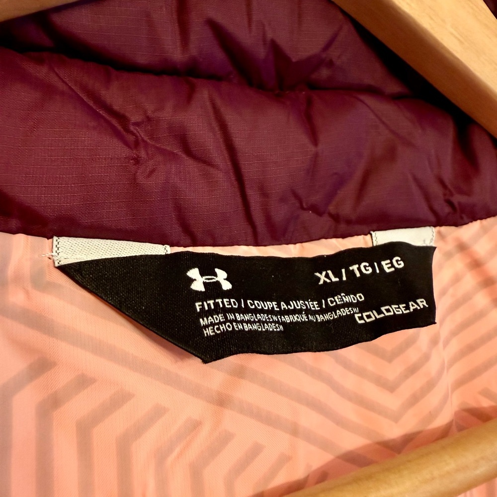 Under Armour Maroon and Peach Quilted Puffer Jacket Coat Women’s Winter Outdoor - Picture 3 of 9